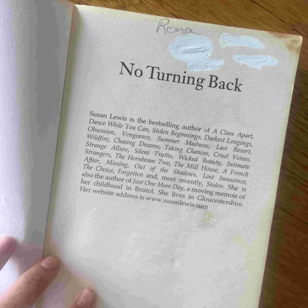 20260306_125825199_iOS 1 No Turning Back – Susan Lewis secondhand book