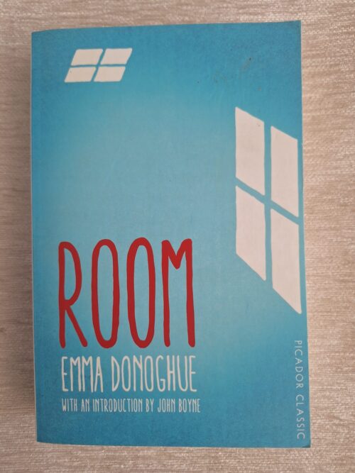 Room – Emma Donoghue secondhand book