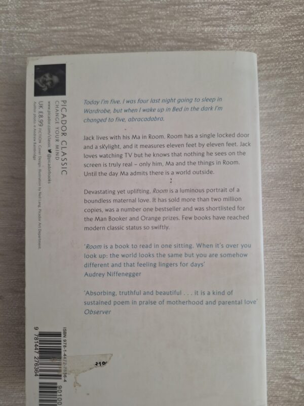 Room – Emma Donoghue secondhand book