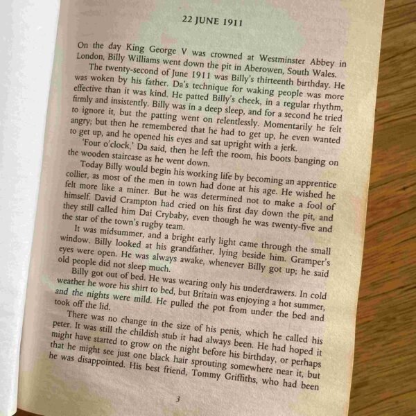 Fall of Giants – Ken Follett secondhand book