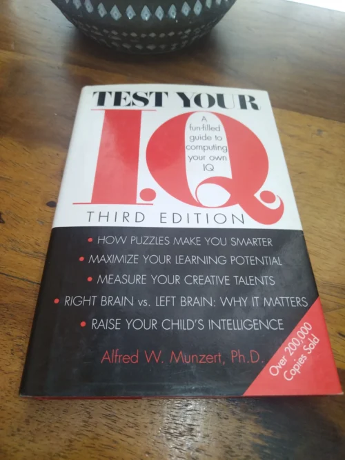 BK26020 1 Test Your IQ — Alfred W. Munzert secondhand book
