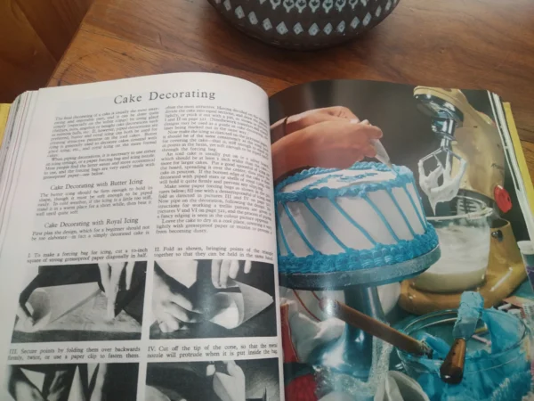 BK26025 7 Good Housekeeping’s Cookery Compendium — The Good Housekeeping Institute secondhand book