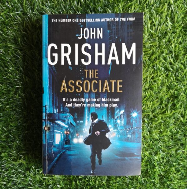 The Associate – John Grisham secondhand book