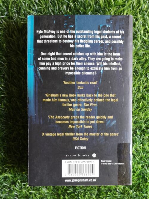 The Associate – John Grisham secondhand book