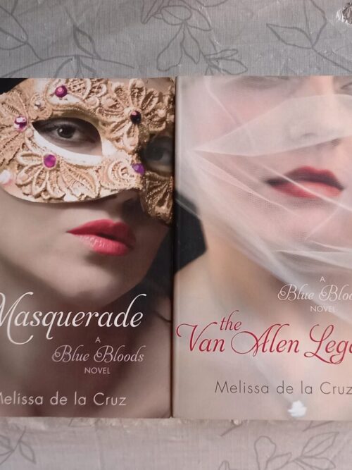 Blue Bloods Series – Melissa de la Cruz secondhand book