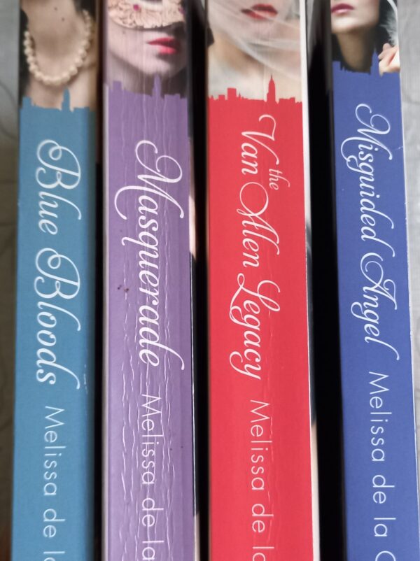 20260408_164617 Blue Bloods Series (Bundle) – Melissa De La Cruz secondhand book