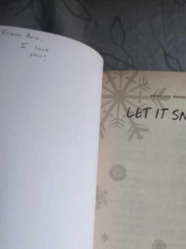 Let It Snow – John Green, Maureen Johnson, Lauren Myracle secondhand book