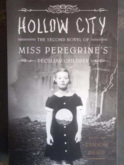 Hollow City1 Miss Peregrine’s Peculiar Children: Hollow City — Ransom Riggs secondhand book