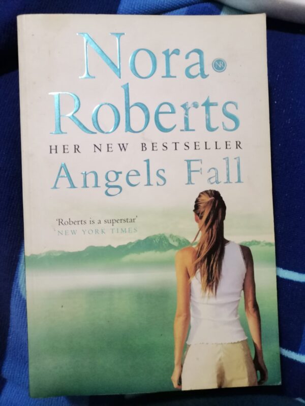 Angels Fall – Nora Roberts secondhand book