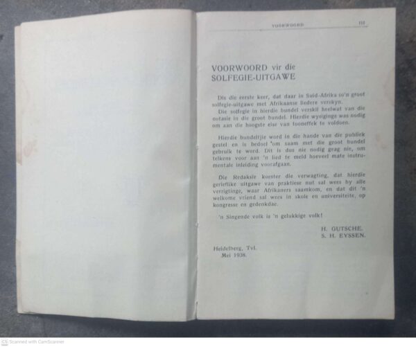 F.A.K. Volksangbundel5 Die F.A.K. Volksangbundel: Solfegie-Uitgawe — Hugo Gutsche Et Al secondhand book