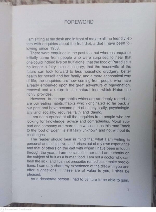 I Live on Fruit5 I Live On Fruit — Essie Honiball *SIGNED* secondhand book