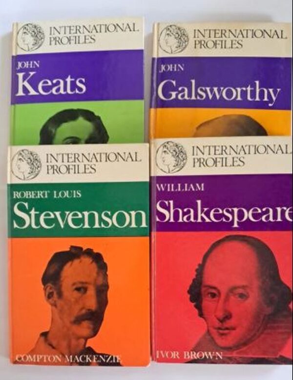 Vintage International Profiles Biography Book Bundle Vintage International Profiles Biography Book Bundle secondhand book