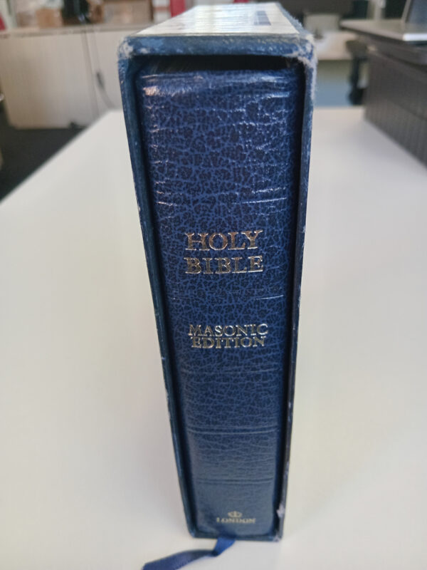 20260703_103645 Lewis Masonic Holy Bible (Ref. AL01) 1986 secondhand book