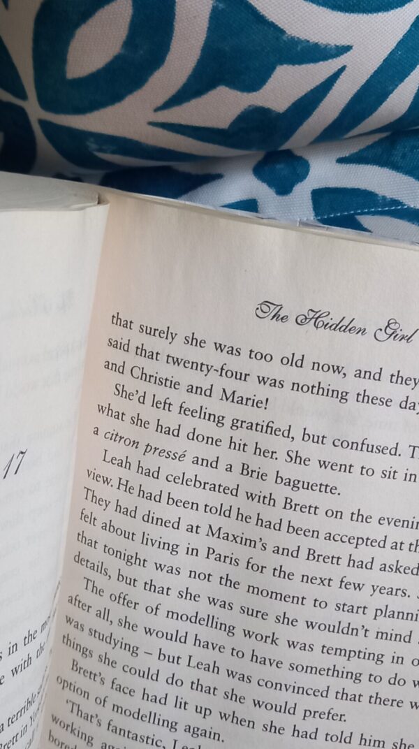 The Hidden Girl – Lucinda Riley secondhand book