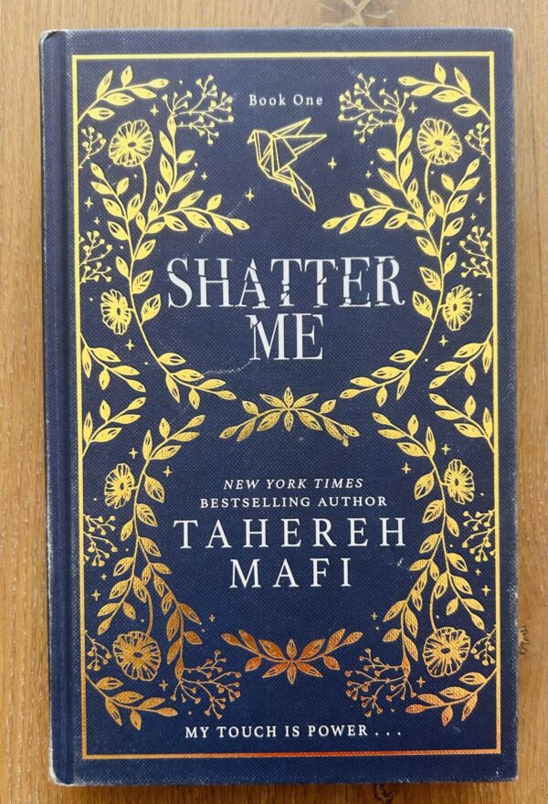 Shatter Me – Tahereh Mafi secondhand book