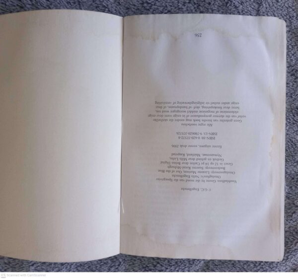 Vonke Uit Die Koeroeklip5 Vonke Uit Die Koeroeklip: ‘n Eie Verhaal Uit Namakwaland — Gert Sarrisam secondhand book