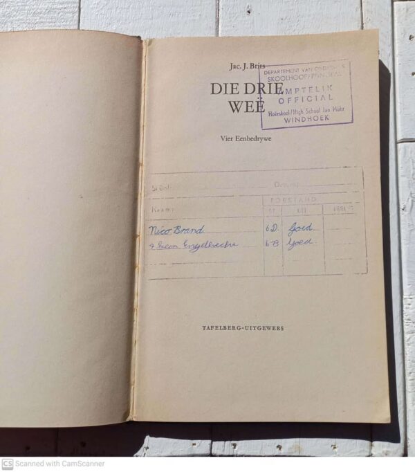 Die Drie Weë: Vier Eenbedrywe — Jac J. Brits secondhand book