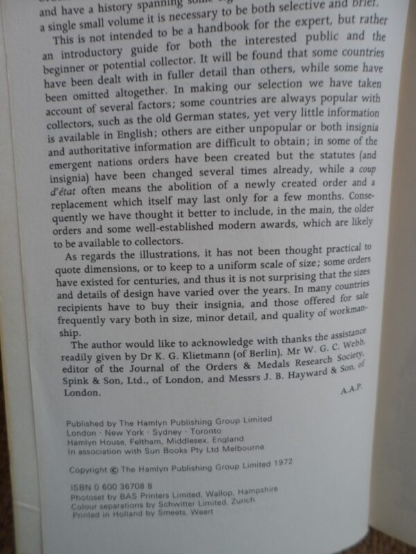 SAM_0922 Orders And Decorations – Alec Purves secondhand book
