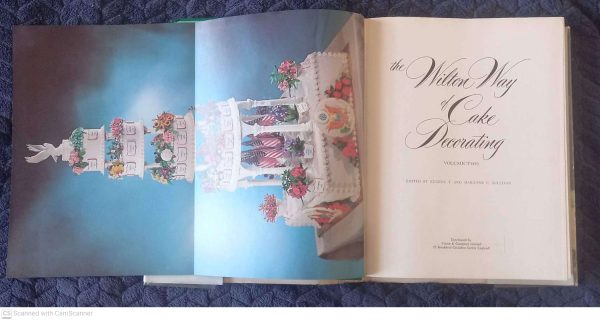 The Wilton Way Of Cake Decorating (Volume 2) — Eugene T. And Marilynn C. Sullivan secondhand book