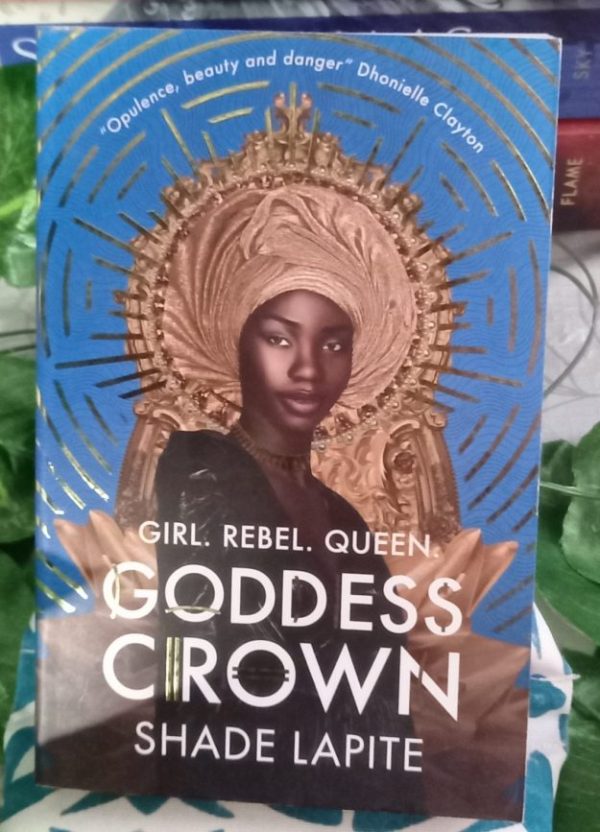 cropped-20260729_171920.jpg Goddess Crown – Shade Lapite secondhand book