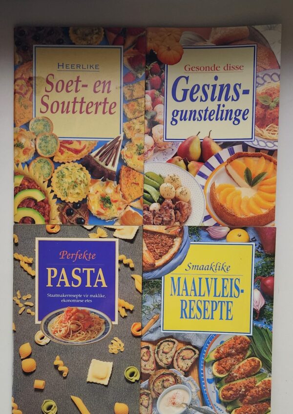 Kookboeke (4 Boeke) secondhand book