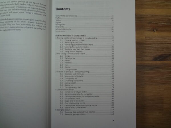 The Complete South African Guide To Sports Nutrition – Tim Noakes Et Al secondhand book