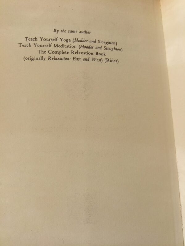 The Complete Yoga Book – James Hewitt secondhand book