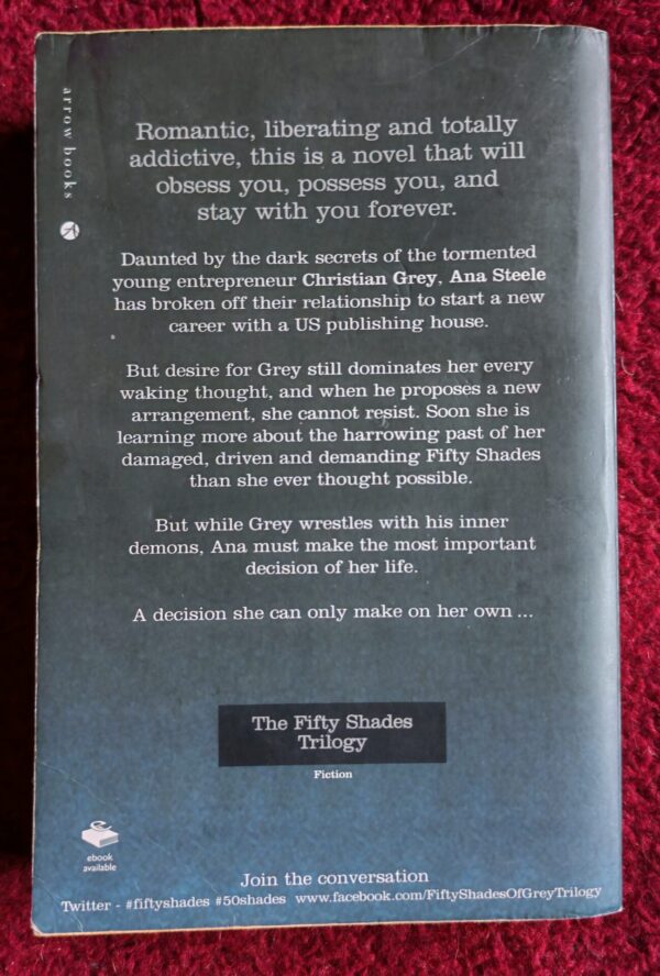 Fifty Shades Darker – E. L. James secondhand book