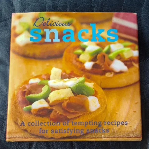 Delicious Snacks – Parragon secondhand book