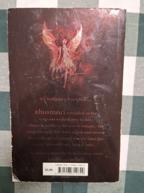 Arrow – R. J. Anderson secondhand book