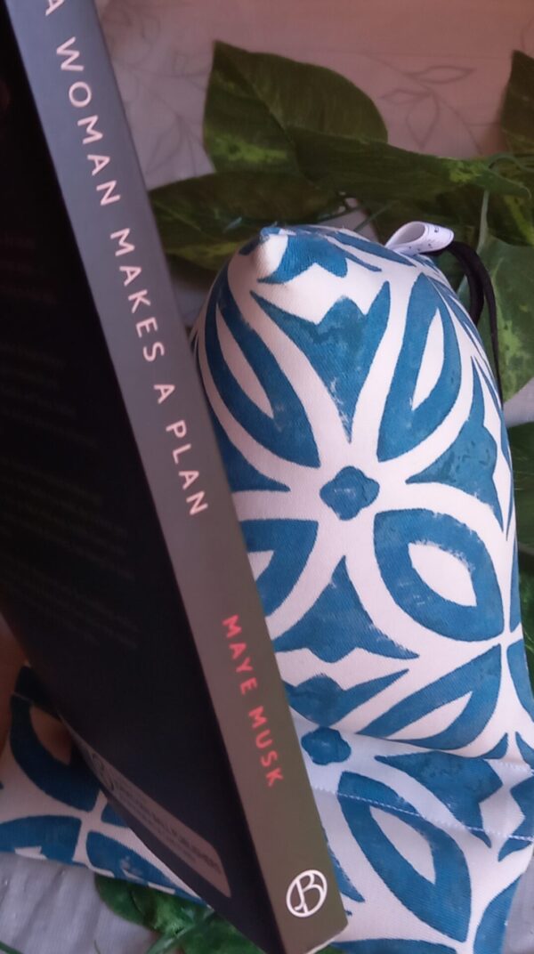 20261012_155250 A Woman Makes a Plan: Advice for a Lifetime of Adventure, Beauty, and Success – Maye Musk secondhand book