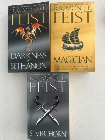 Magician | Silverthorn | A Darkness At Sethanon – Raymond Feist secondhand book
