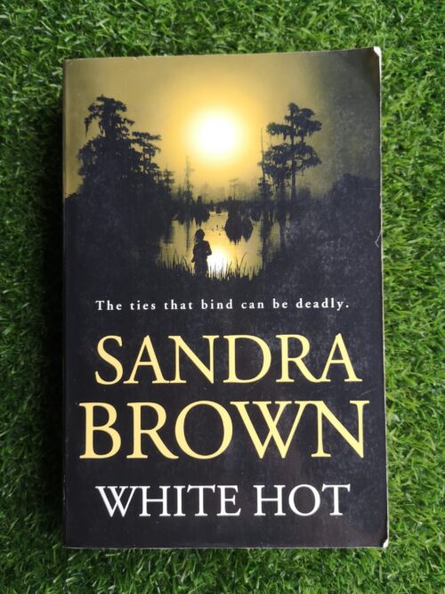 White Hot – Sandra Brown secondhand book
