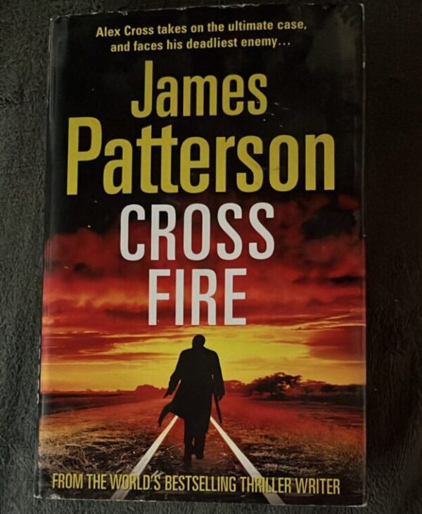 cropped-Cross-Fire-Alex-Cross-James-Patterson.jpeg Cross Fire – James Patterson secondhand book