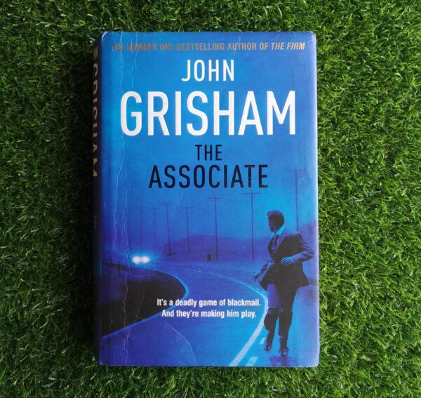 The Associate – John Grisham secondhand book